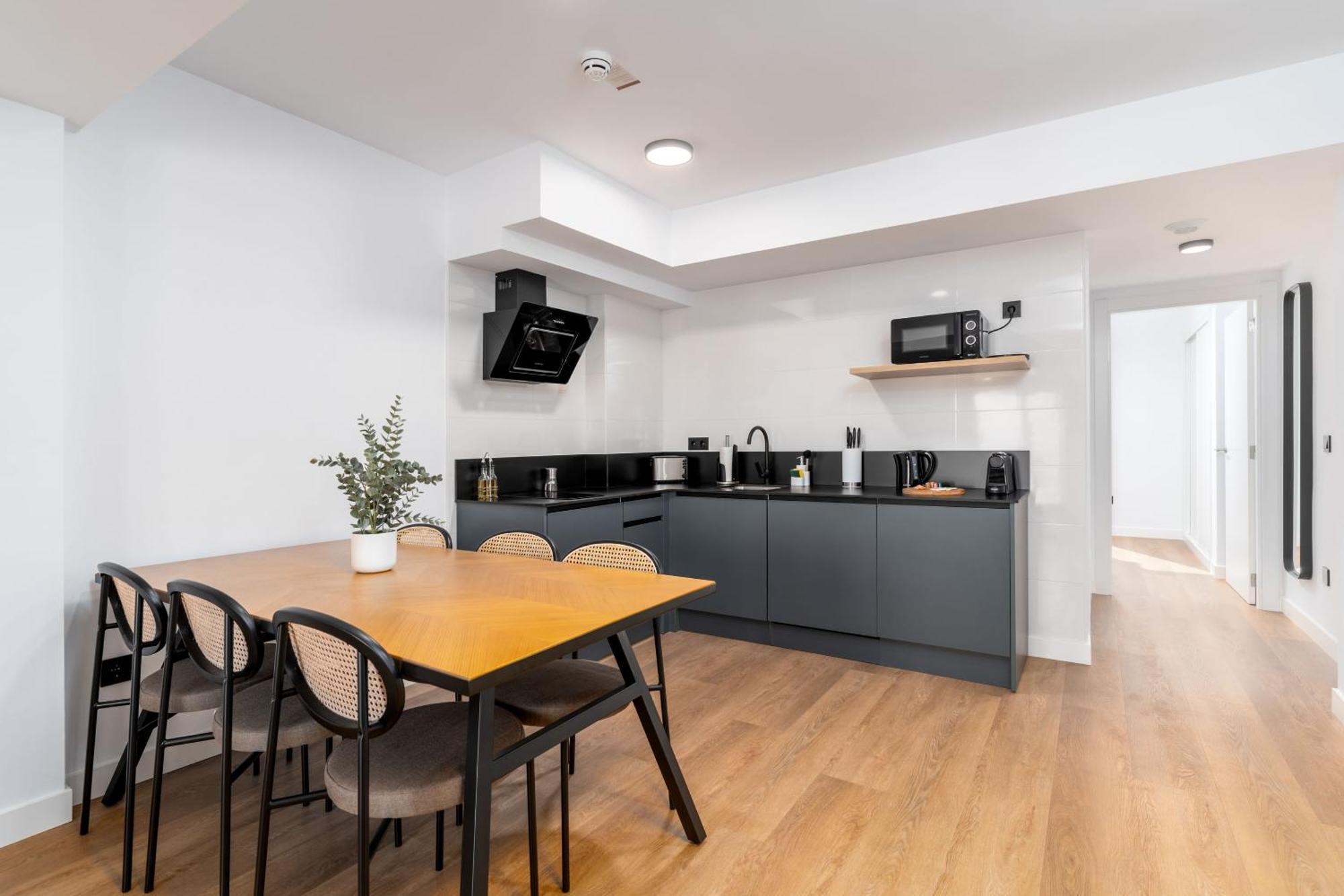 Limehome Oviedo Calle Postigo Bajo Εξωτερικό φωτογραφία
