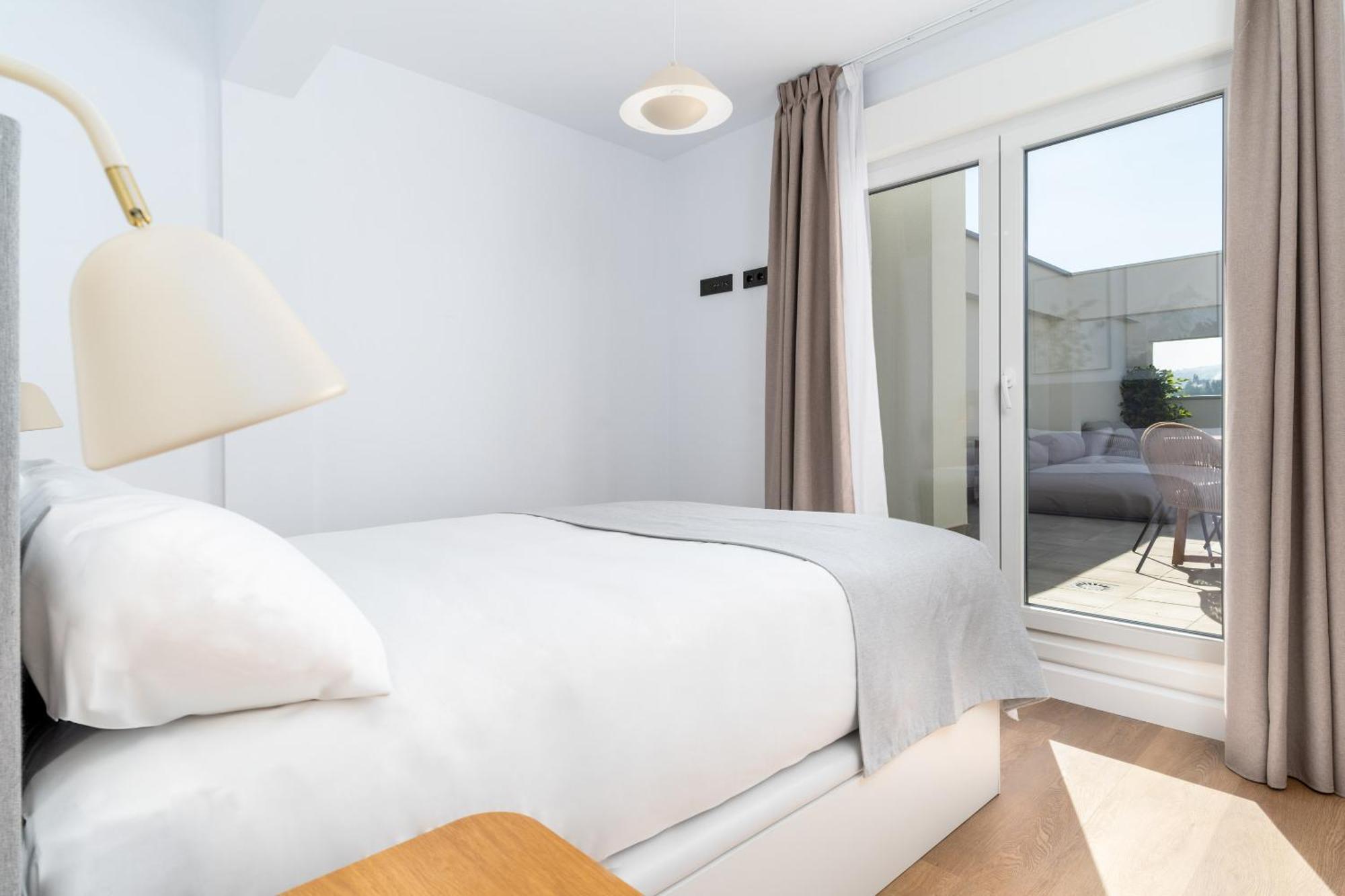 Limehome Oviedo Calle Postigo Bajo Εξωτερικό φωτογραφία