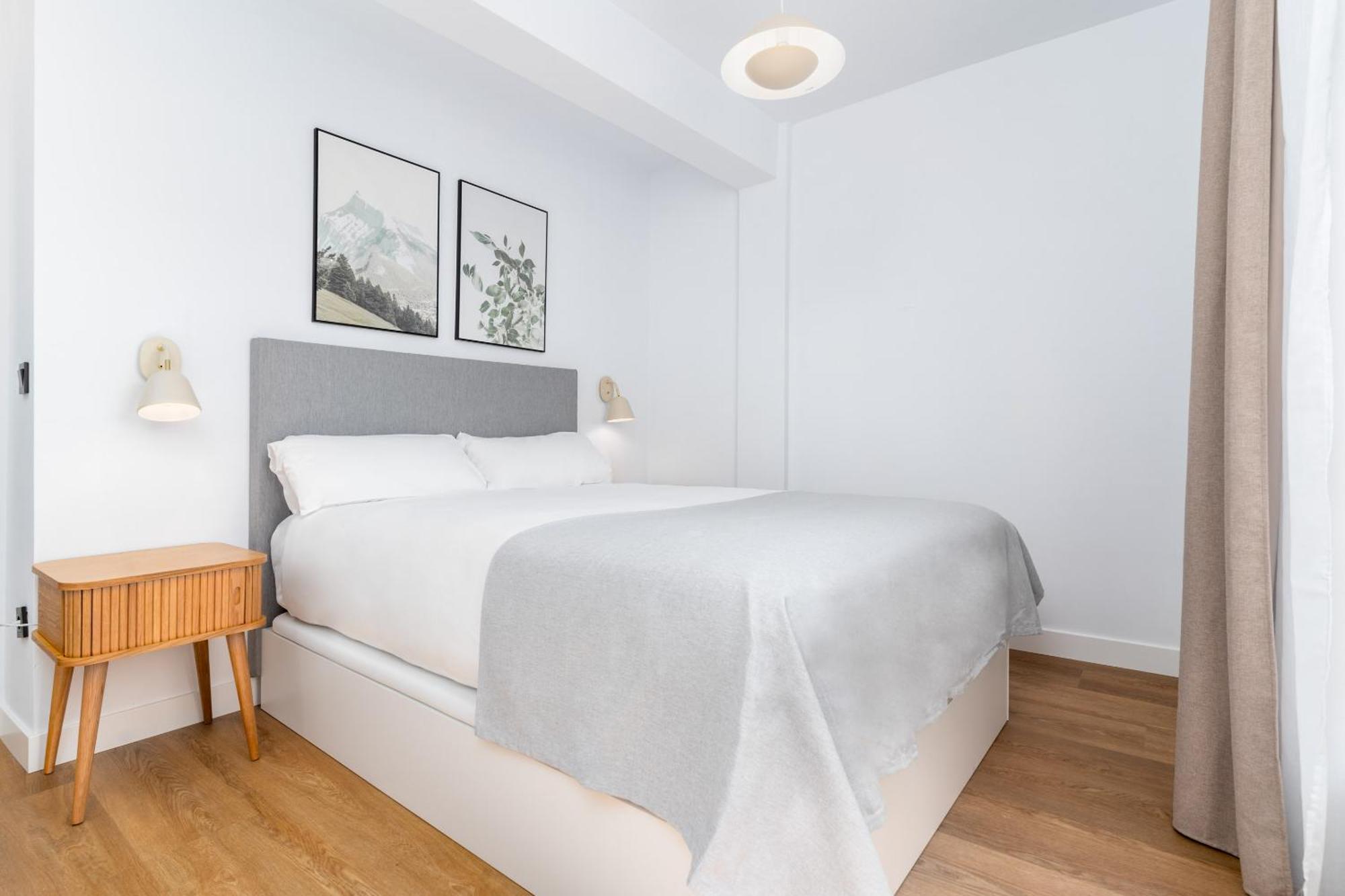 Limehome Oviedo Calle Postigo Bajo Δωμάτιο φωτογραφία