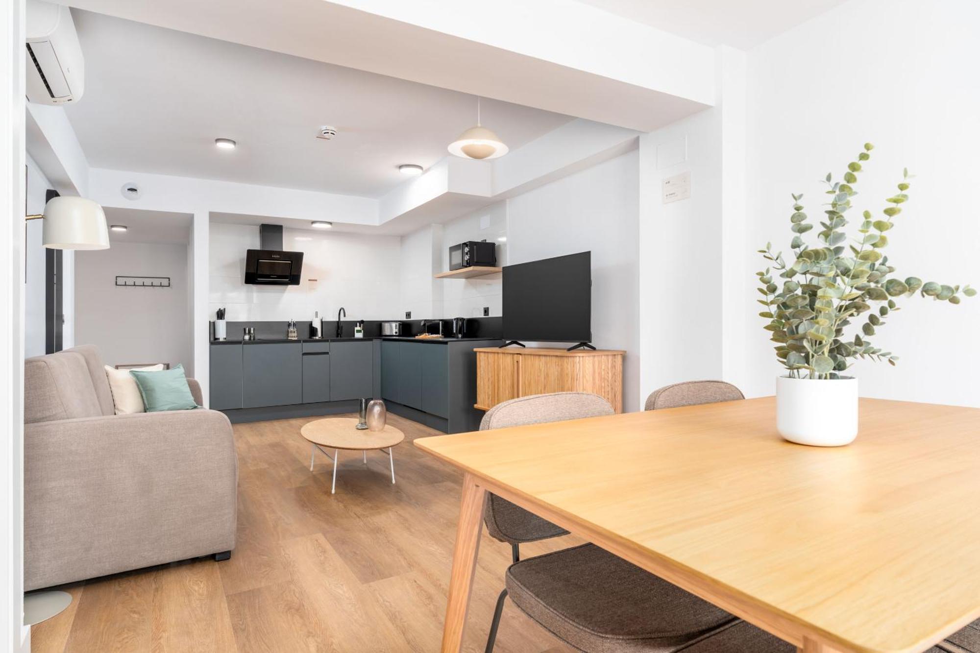 Limehome Oviedo Calle Postigo Bajo Δωμάτιο φωτογραφία