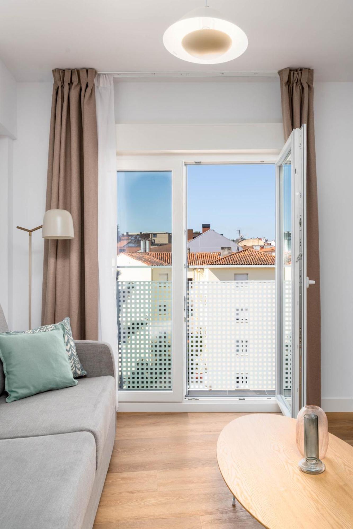 Limehome Oviedo Calle Postigo Bajo Δωμάτιο φωτογραφία