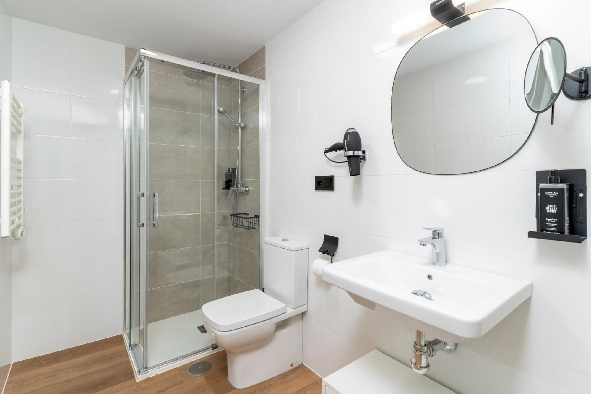 Limehome Oviedo Calle Postigo Bajo Εξωτερικό φωτογραφία