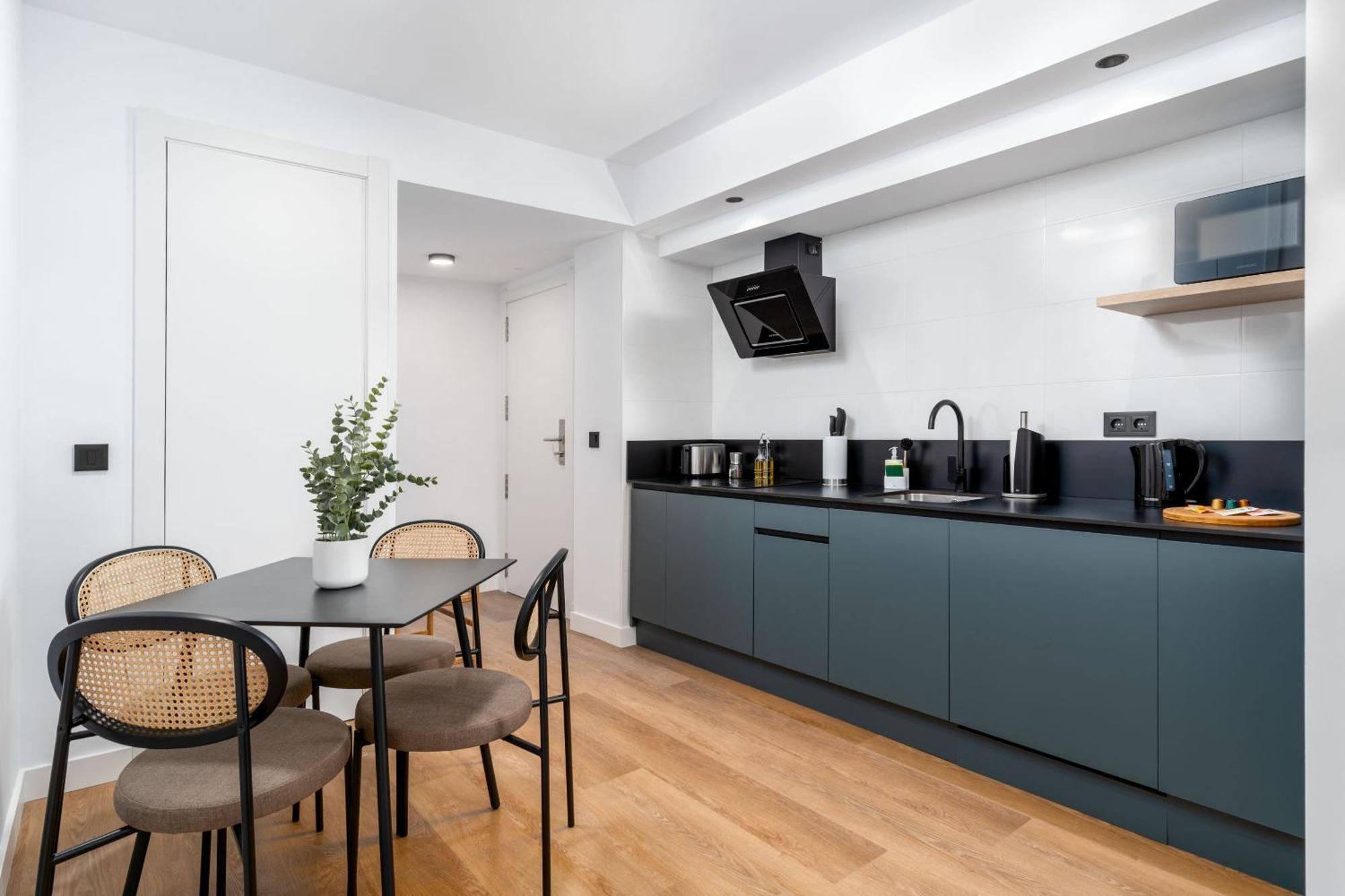 Limehome Oviedo Calle Postigo Bajo Εξωτερικό φωτογραφία