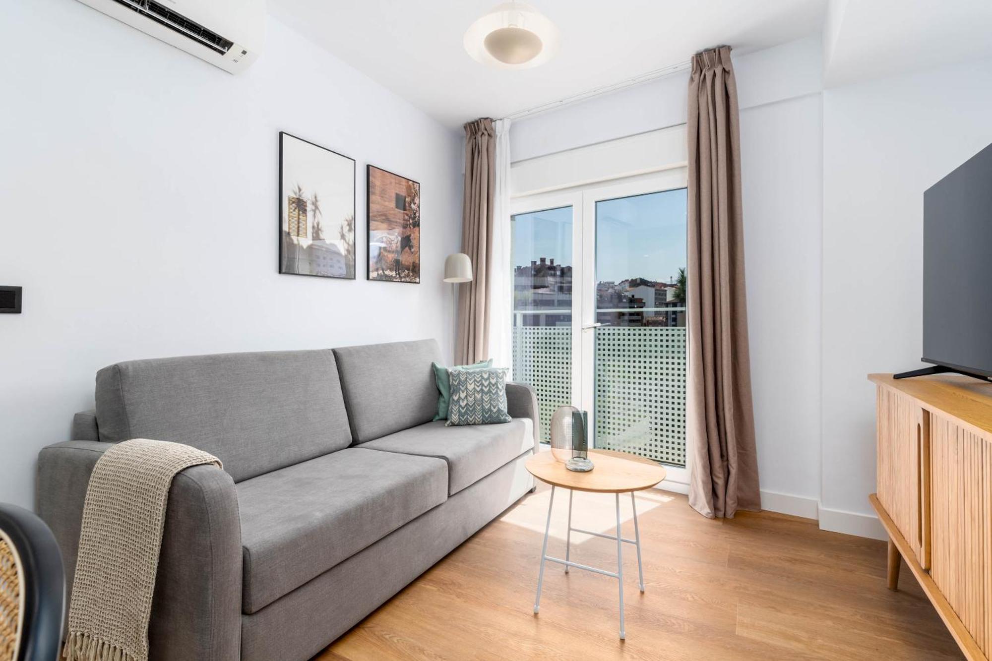 Limehome Oviedo Calle Postigo Bajo Δωμάτιο φωτογραφία